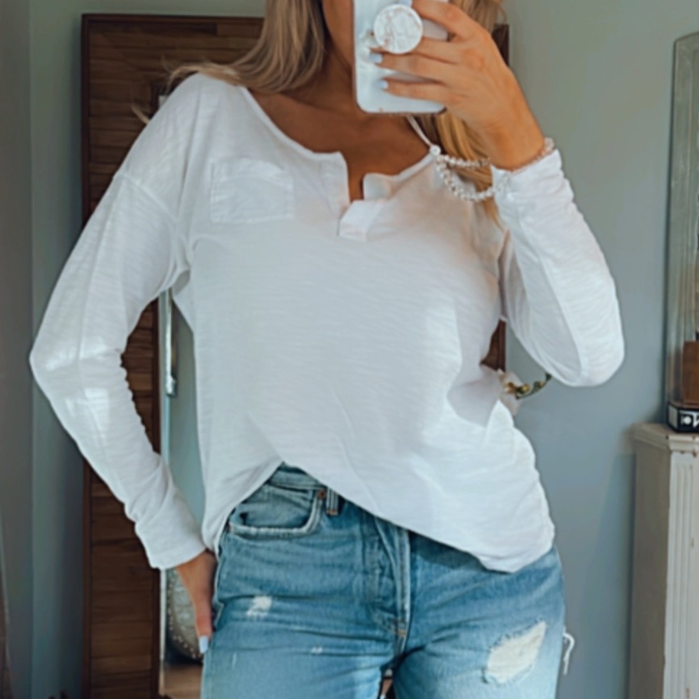 Vineyard Vines | White Cotton | Classic  Long Sleeve T Shirt |  XS